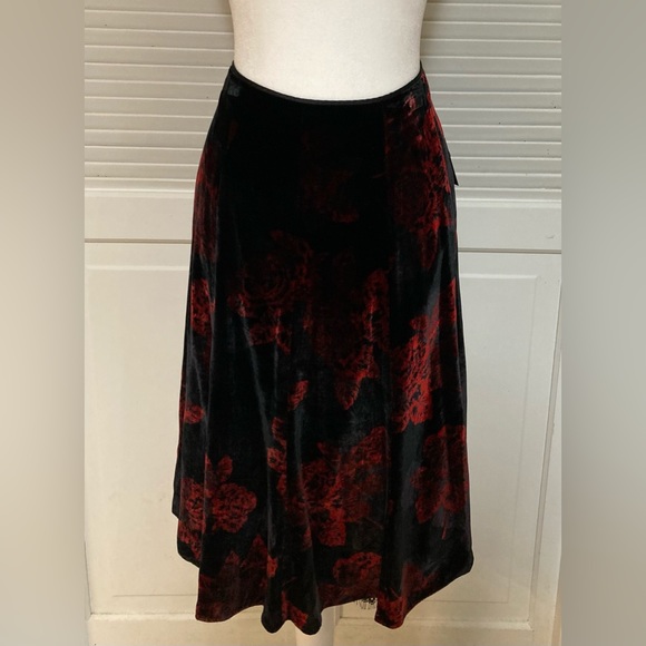 NWT Reba Black & Red Midi Skirt Size 16 - Picture 2 of 9